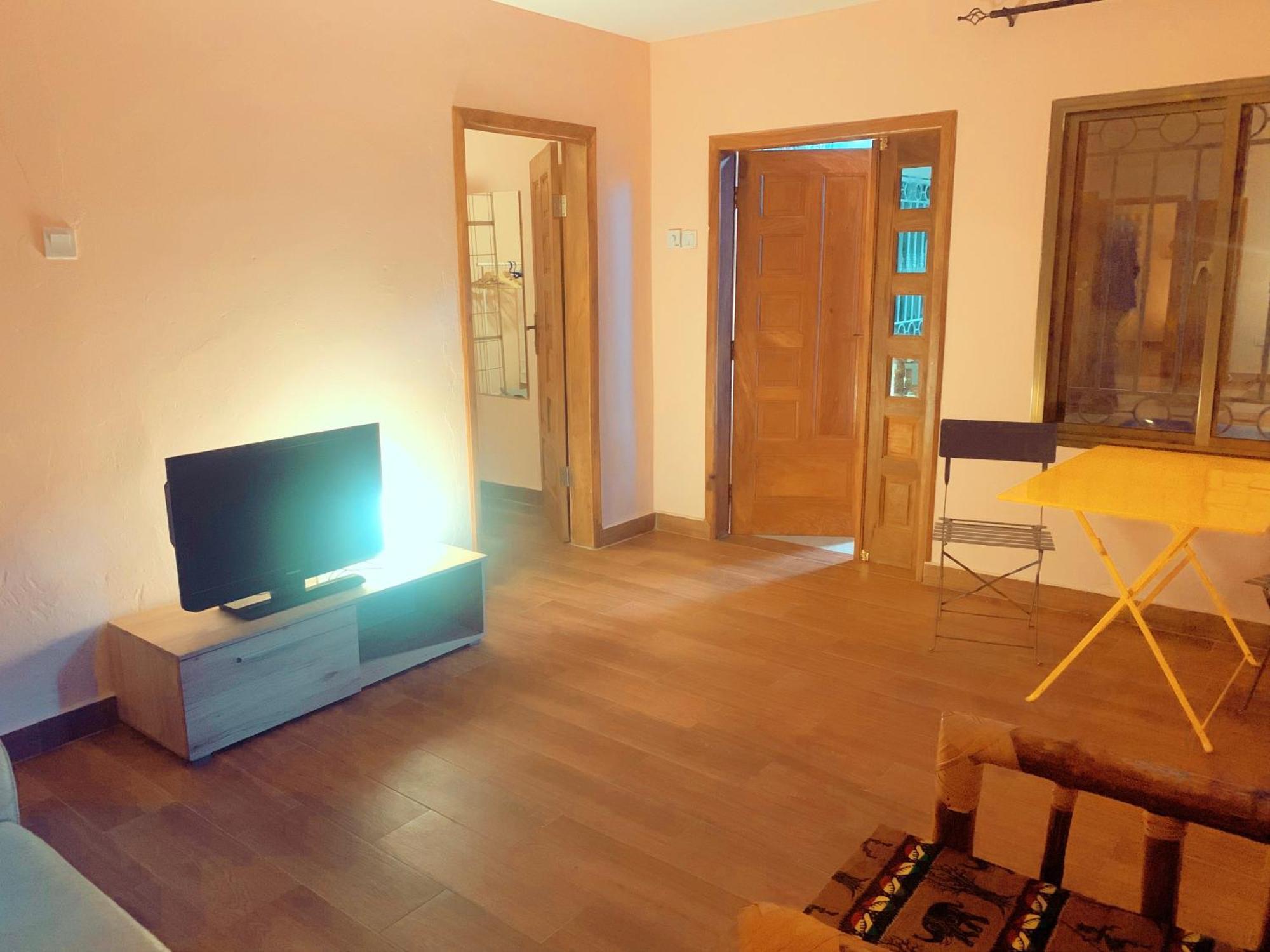 קולולי Bajo Kunda - Guesthouse חדר תמונה